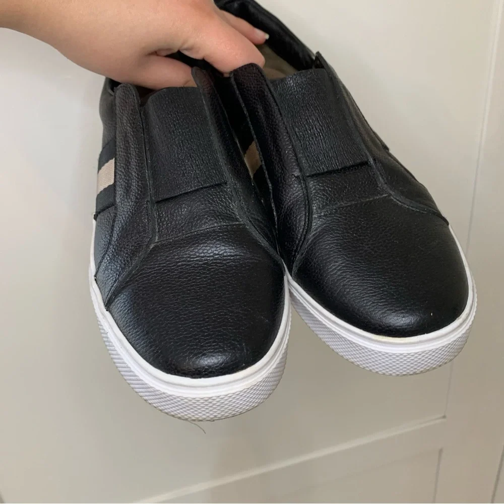 Kaanas Black Slip On Shoe Size 7